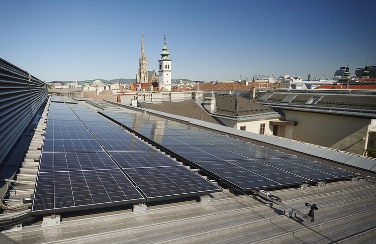 Wien Energie PV Anlage am Dach des Ronacher © Wien Energie/Johannes Zinner