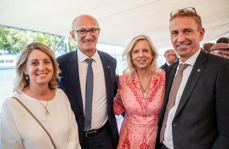 V.l.n.r.: Daniela und Anton Mattle (Landeshauptmann Tirol) mit Thomas Lichtblau (Managing Director, Casinos Austria) und Begleitung.
