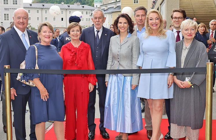 V.l.n.r.: Christian Stocker, Gerda Stocker, Doris Schmidauer, Alexander Van der Bellen, Karoline Edtstadler, Markus Fauland, Kristina Hammer, Lukas Crepaz und Karin Bergmann © LEADERSNET/U. Brandl