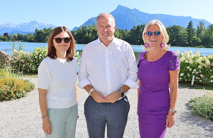 V.l.n.r.: Marlene Beran (Head of Operations, Servus TV/Red Bull Media House, Salzburg), Richard Grasl (CEO Mediaprint) und Kathrin Zierhut-Kunz (Geschäftsführerin ORF III).