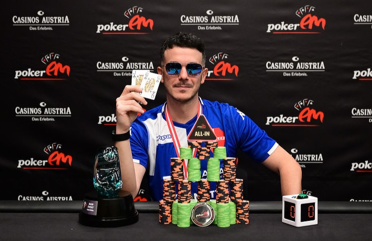 Der Italiener Luca Stevanato setzte sich beim Main Event durch und sicherte sich neben dem Titel "Poker Europameister 2026" ein Preisgeld von 119.440 Euro.