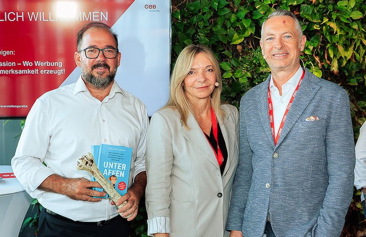 V.l.n.r.: Gregor Fauma, Karin Seywald-Czihak und Josef Almer © LEADERSNET/A. Felten