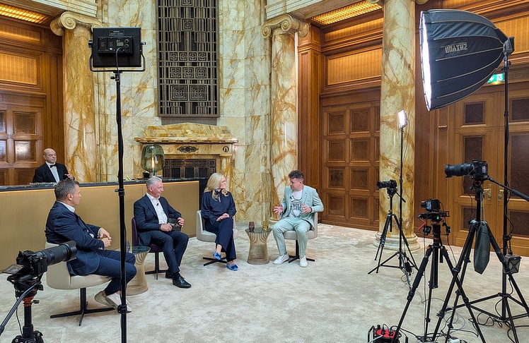 Gedreht wurde die aktuelle Folge in den Räumlichkeiten von DLA Piper in der Wiener Innenstadt.