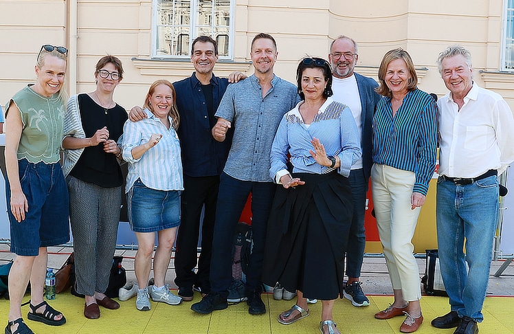 V.l.n.r.: Rebekka Rom, Roswitha Schilder, Fio Losin, Salim Gauwloos, Roman Berka, Veronica Kaup-Hasler, Günther Haas, Bettina Leidl und Karl Regensburger beim Auftakt von Public Move © LEADERSNET/P. Hautzinger