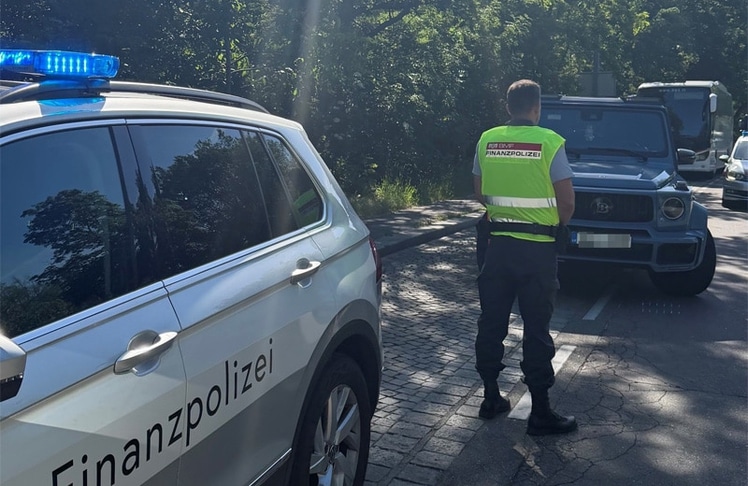 Bei der Schwerpunktaktion überprüfte die Finanzpolizei Fahrzeuge mit ausländischen Kennzeichen auf mögliche Abgabenverstöße.