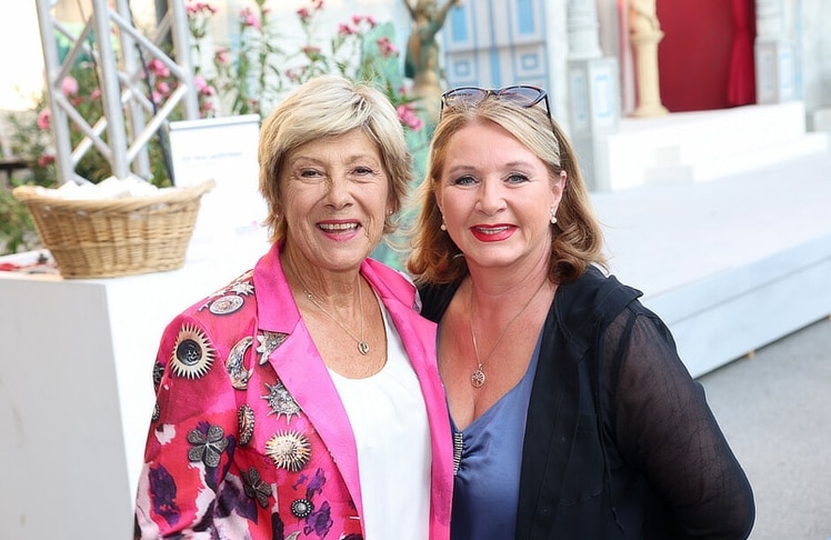 V.l.n.r.: Olivia Silhavy und Gabriela Benesch