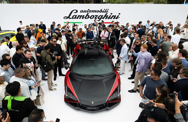 Lamborghini Revuelto SV