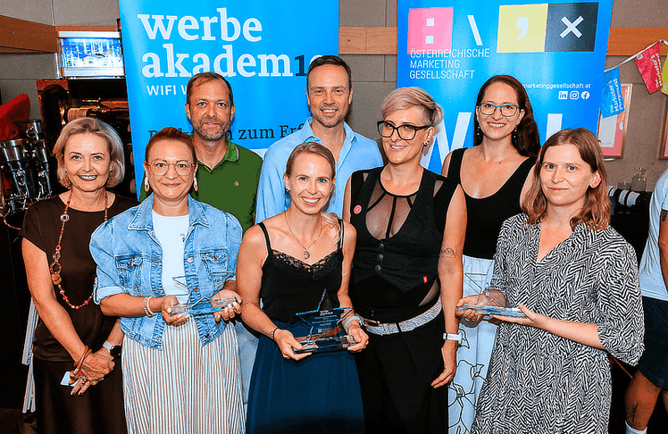 V.l.n.r.: Katharina Stummer, Barbara Busch, Markus Nutz, Natalie Müller, Alexander Oswald, Sabine Artmayr, Viktoria Zischka und Michaela Kurcsic.