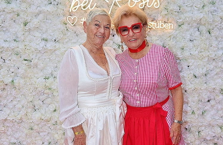 Sängerin Jazz Gitti (l.) und Gastgeberin Rosi Schipflinger