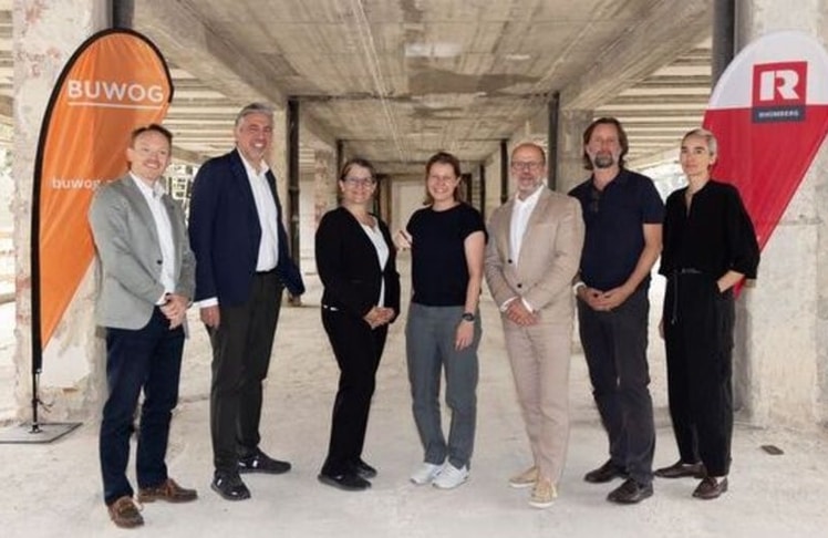 Alexander Steppan (BUWOG), Andreas Holler (BUWOG), Ramona Posel (Rhomberg), Carola Meixner (BUWOG), Markus Gornik (Rhomberg), Eric-Emanuel Tschaikner und Kim Tien (KENH Architekten).