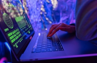 Cyberkrimineller löscht Grundbuch und legt rumänischen Immobilienmarkt lahm