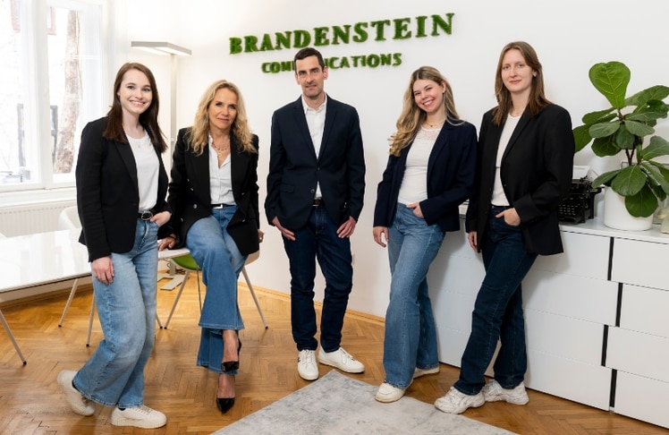 Brandenstein Communications-Team (v.l.n.r.): Julia Teizer, Christina Brandenstein, Marco 
Jäger, Amanda Selan, Verena Buzek © Brandenstein Communications / Martin Steiger