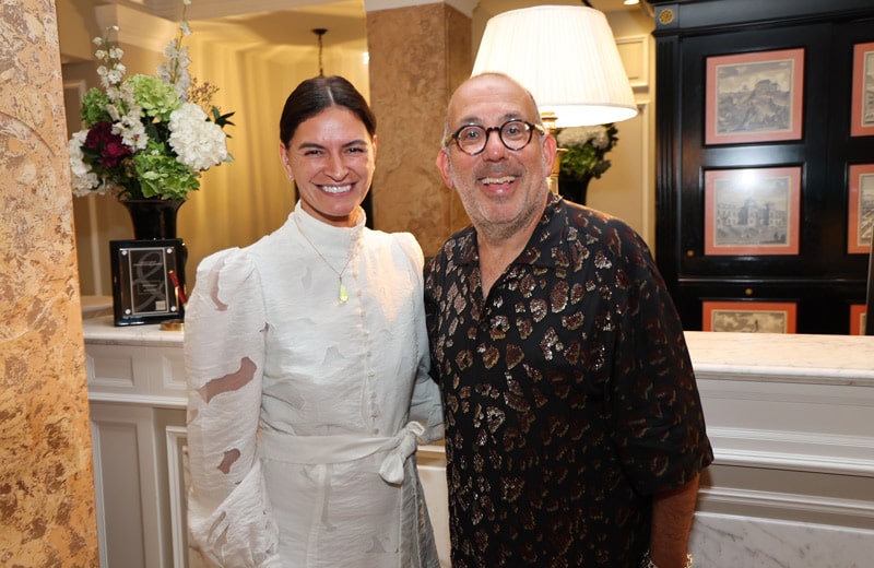 Angélique Weinberger, Hoteldirektorin Hotel Sacher Salzburg mit Regisseur Barrie Kosky