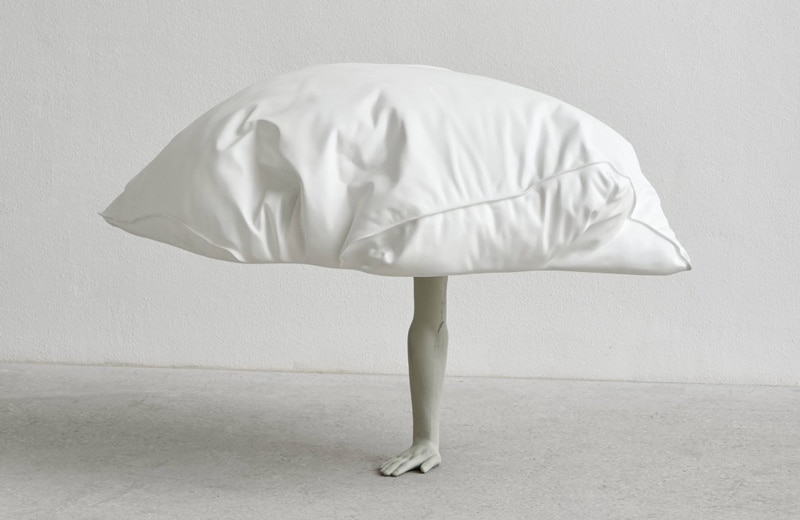Erwin Wurm. Dreamer, One Arm (2024). Aluminium, paint.