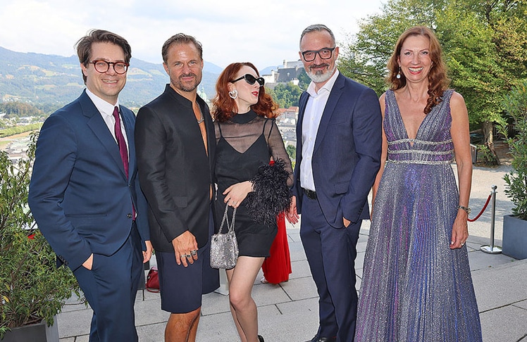 V.l.n.r.: Lukas Crepaz (Kaufmännischer Direktor Salzburger Festspiele), Philipp Hochmair, Roxanne Duran, Andreas Wimmer und Irene Schulte