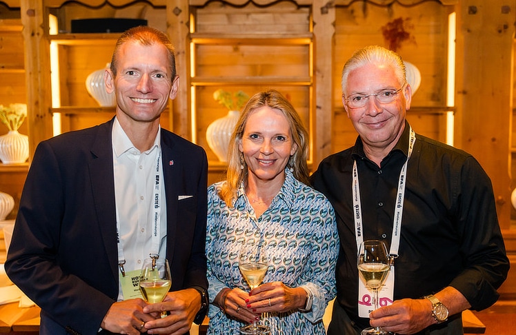 V.l.n.r.: Martin Resel (Deputy CEO und CCO Enterprise A1 Österreich), Natascha Kantauer-Gansch (Vorständin und CCO Consumer A1 Österreich) und Paul Leitenmüller (CEO Opinion Leaders Network).