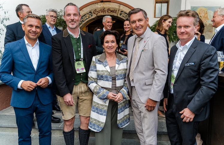 V.l.n.r.: Wirtschaftsminister Wolfgang Hattmannsdorfer, ASFINAG-Vorstandsdirektor Hartwig Hufnagl, WK-Wien-Präsidentin Margarete Kriz-Zwittkovits, Mobilitätsminister Peter Hanke und IV-Präsident Georg Knill.