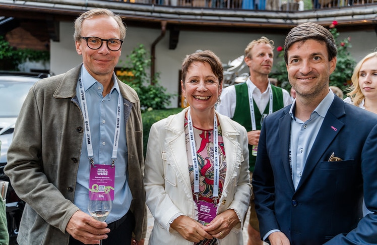 V.l.n.r.: Andreas Bierwirth (Vorstandsdirektor, Casinos Austria), Sabine Herlitschka (Vorstandsvorsitzende, Infineon Technologies Austria) und Christian Winkelhofer (Country Managing Director, Accenture Österreich).