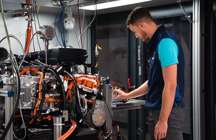 Für die Wasserstofftechnologie von BMW rückt der Serienstart 2028 näher.