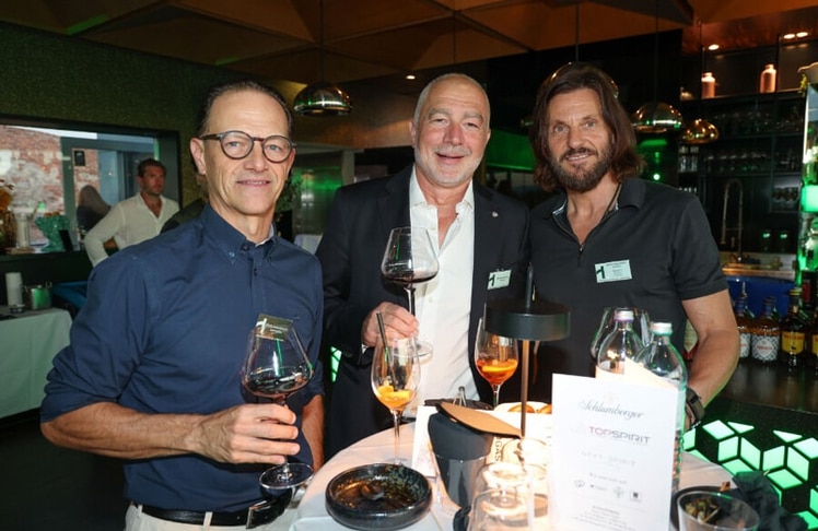 V.l.n.r: Klaus Buttenhauser, Michael Mrazek (ncm) und Heiner Raschhofer (Soulkitchen Group) am Vorabend in der Skybar Schlossberg