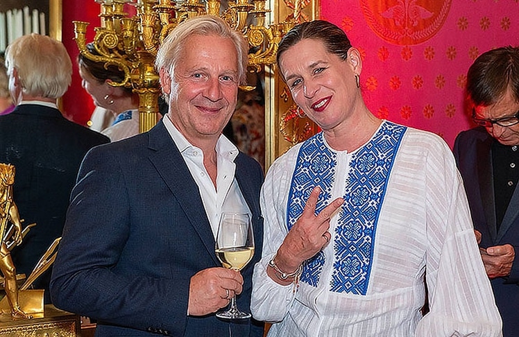 V.l.n.r.: Stefan Bachmann (künstlerischer Direktor Burgtheater) und Ehefrau Melanie Kretschmann (Schauspielerin) 