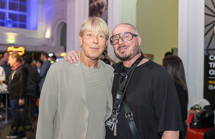 Reporter Dominic Heinzl (l.) und Designer Wolfgang Reichl. © LEADERSNET / R. Brunhölzl