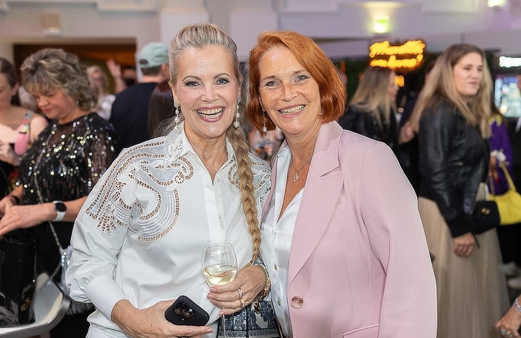 Das ehemalige Model Evelyn Rillé (l.) und Musicaldarstellerin Maya Hakvoort. © LEADERSNET / R. Brunhölzl 