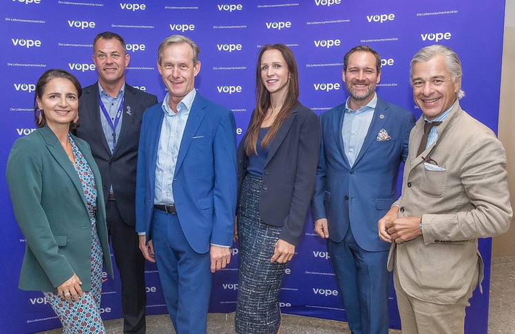 V.l.n.r.: Sabine Müller, Philipp Resl, Gerald Beck, Nadja Köfer-Holzer, Christopher Pongratz und Peter Ulm vom VÖPE-Führungsgremium © LEADERSNET/D. Mikkelsen