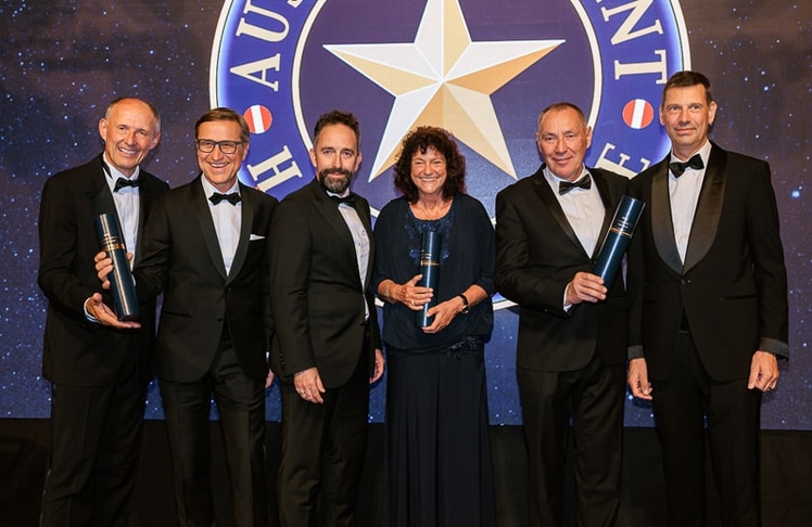 Die Laureat:innen und ihre Laudatoren (v.l.n.r.): Leo Bauernberger, Josef Margreiter, Christoph Berndl, Cornelia Zanger, Karl Katoch und Mark Schilling