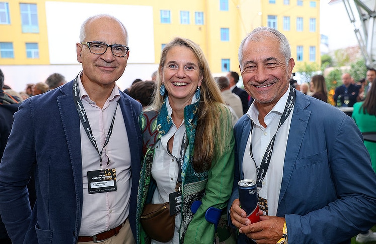 V.l.n.r.: Wolfgang Layr (Strategische Kommunikation Volksbank Wien), Gerlinde Layr-Gizycki (Gründerin und Geschäftsführerin Inamera) und Andreas Cieslar (Bereichsleiter Marketing & Branding Donau Versicherung).