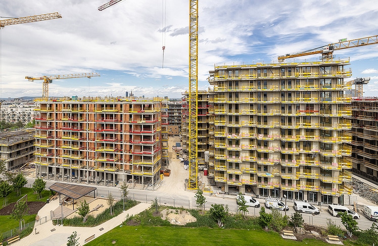 281 Wohnungen im "Village im Dritten" erreichen Dachgleiche © Squarebytes GmbH