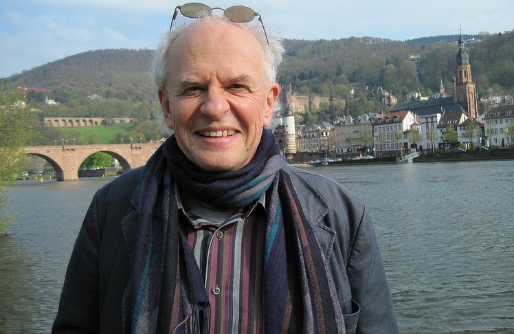 Ralph Dutli (Schweiz/Deutschland): Kosmopolit und Vielübersetzer (Mandelstam, Cvetaeva, Achmatova, Brodskij); in "Holundertraum" verbindet er eigene Gedichte mit Übertragungen aus sieben Sprachen und zweitausend Jahren. © Catherine Dutli-Polvêche