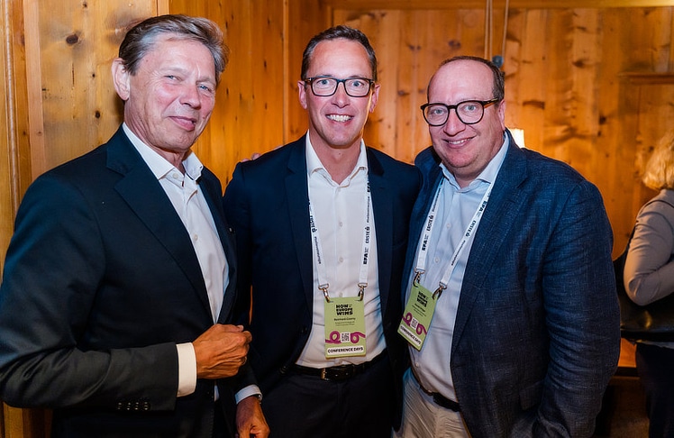 V.l.n.r.: Wolfgang Anzengruber (Regierungskoordinator für den Ukraine-Wiederaufbau), Reinhard Czerny (Finanzvorstand und CFO, Burgenland Energie) und Harald Kröger (Head of Group Structured Finance & Investment Banking, RBI).