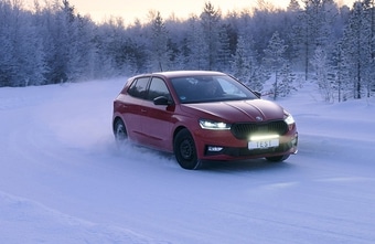 Beim Winterreifentest 2026 ist jeder vierte Reifen durchgefallen