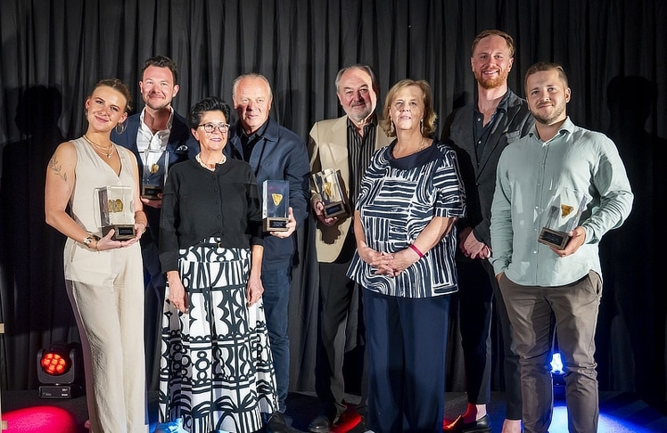 V.l.n.r.:  Simone Furtlehner, Newcomer Sommeliere; Benjamin Buxbaum, Trinkwerk-Goliath; Heidi und Manfred Tement, Genuss Erlebnis am Weingut; Hans, Anita und Martin Nittnaus, Preisträger Lebenswerk und Peter Grill, Newcomer-Winzer des Jahres
