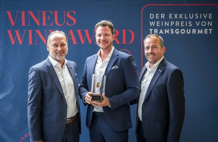 V.l.n.r.:  Thomas Panholzer, Benjamin Buxbaum und Gerald Santer, Bereichsleitung Trinkwerk und JAVA