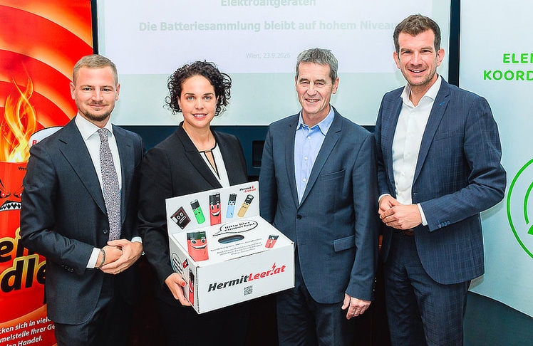 V.l.n.r.: Valentin Opfermann (EAK-Geschäftsführer), Bianca Dvorak (EAK-Aufsichtsratsvorsitzende und Geschäftsführerin des Bundesgremiums für den Elektro- und Einrichtungsfachhandel), Christian Holzer (Sektionschef im BMLUK) und Christian Macho (Präsident der ARGE AWV).