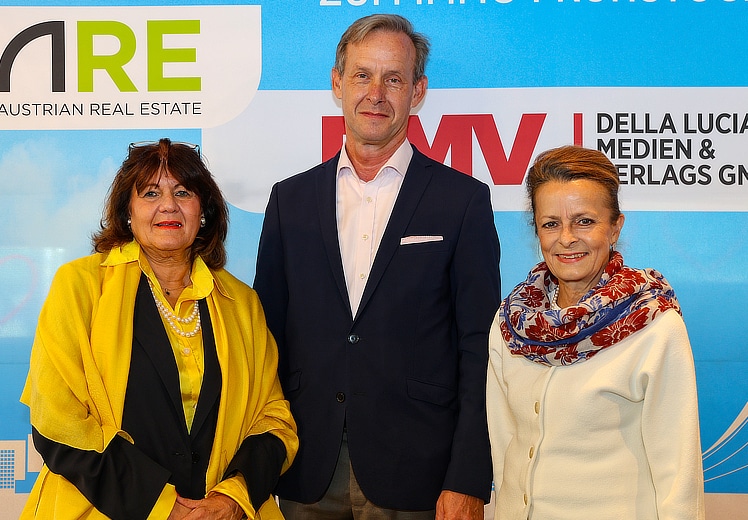 Das Who's who der Immobilienwirtschaft traf sich in der Strandbar Herrmann