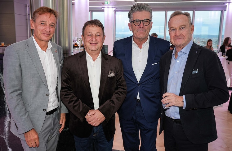 V.l.n.r.: Wilfried Lehner (Leiter der Finanzpolizei), Josef Kalina (Gründer und Geschäftsführer von Unique Relations), Martin Heimhilcher (Spartenobmann für Information und Consulting der Wirtschaftskammer Wien) und Georg Semler (Vizepräsident des Verbandes der Privatkrankenanstalten Österreichs). © LEADERSNET / kaiser