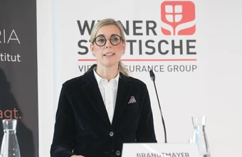 Sieben von zehn Eltern sorgen finanziell für ihre Kinder vor