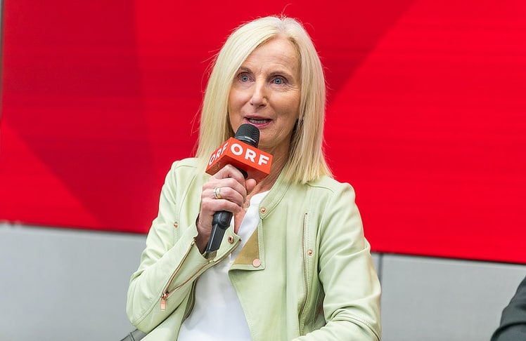 Roswitha Stadlober (ÖSV-Präsidentin) betonte, dass Live-Sport im ORF Menschen über Generationen hinweg verbindet und die Sichtbarkeit auch der Nachwuchsförderung hilft.