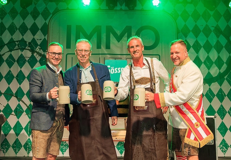 IMMOunited lud zur ersten Weißwurstparty auf die Kaiser Wiesn