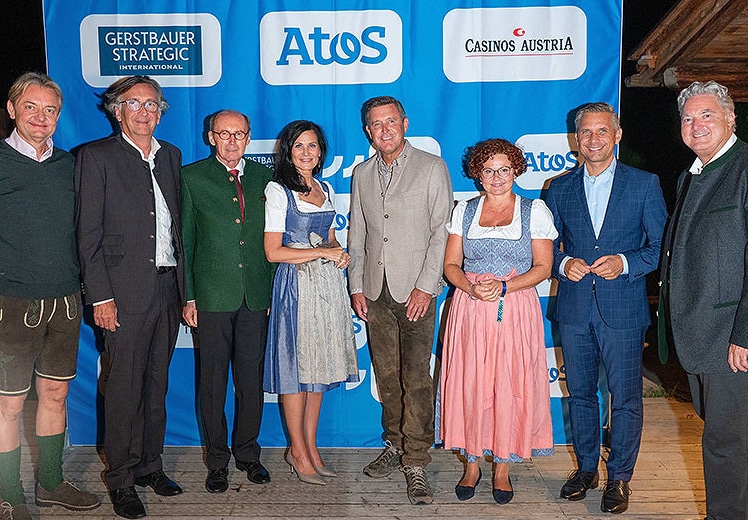 Traditionelle Weinverkostung lockte Prominenz auf die Böglalm