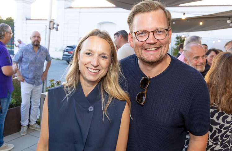 Ines Eschbacher (Geschäftsführerin und Partnerin, valantic CX Austria) und Jürgen Hofer (Publishing Director, Horizont).