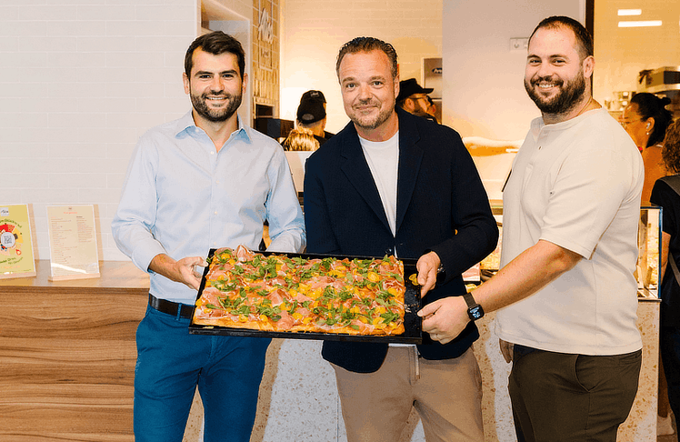 V.l.n.r.: Niccolò Portu (Chief Development & Franchising Officer Alice Pizza), Philipp Zinggl (Geschäftsführer Alice Pizza Österreich) und Lorenzo Marini (International Operations Manager Alice Pizza).