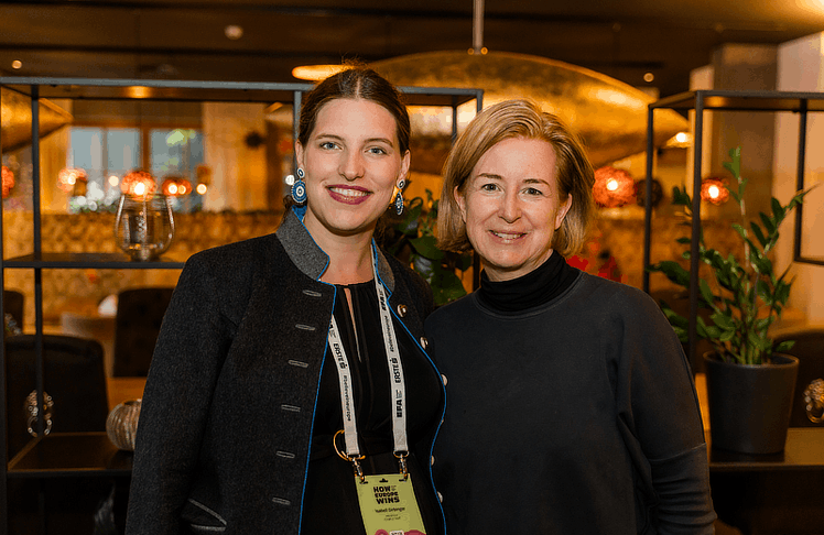 V.l.n.r.: Isabell Girbinger (asp.group) und Birgit Kraft-Kinz (Kraftkinz).