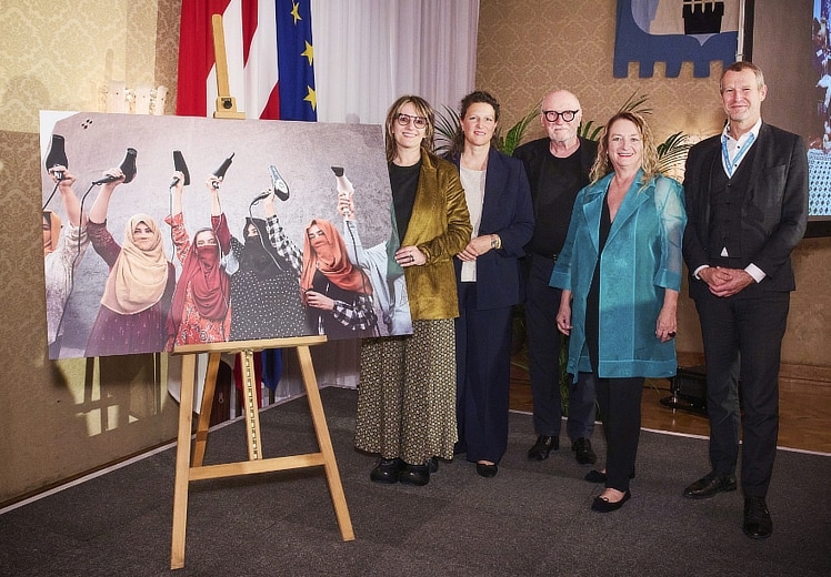 Foto afghanischer Frauen wird zum Friedensbild des Jahres 2026 gekürt