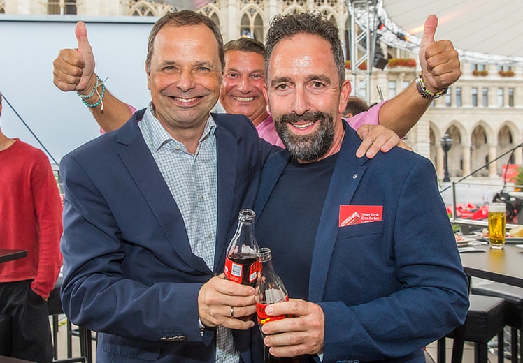 Coca-Cola ging mit prominenten Gästen auf Ikonen-Suche