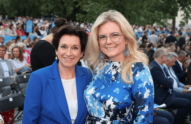 Die Präsidentin der Wiener Wirtschaftskammer Margarete Kriz-Zwittkovits (l.) und Leitbetriebe Austria-Geschäftsführerin Monica Rintersbacher