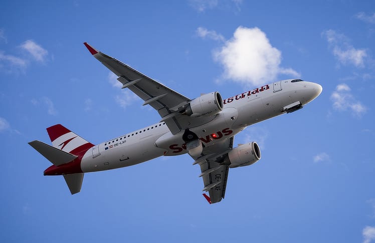 Das erste mit Starlink ausgestattete Flugzeug (Kennung: OE-LXF) in der Flotte von Austrian Airlines.